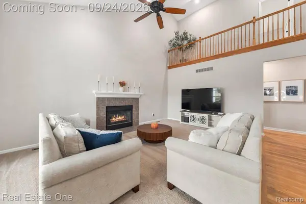 3618 Lakewood Shores DR, Genoa Township, MI 48843