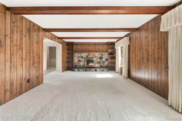 8507 Faussett RD, Tyrone Township, MI 48430