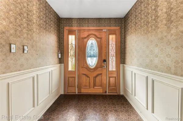 8507 Faussett RD, Tyrone Township, MI 48430