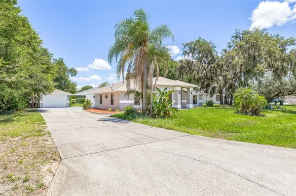 1102 BERKLEY LN, Winter Haven, FL 33880