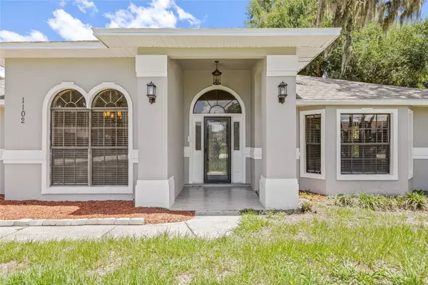 1102 BERKLEY LN, Winter Haven, FL 33880