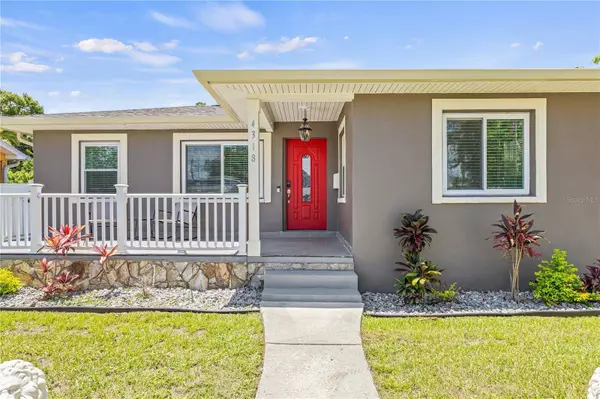 4318 1ST AVE S, St Petersburg, FL 33711