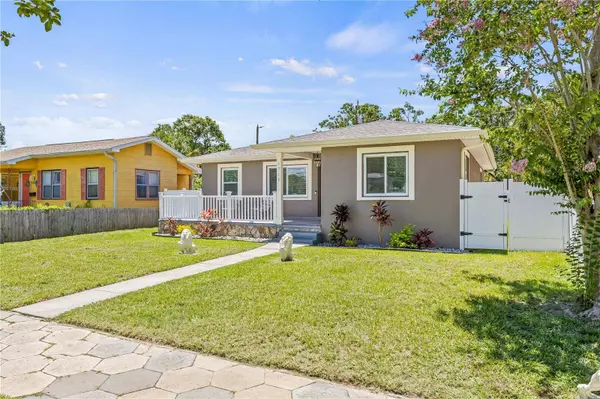 4318 1ST AVE S, St Petersburg, FL 33711