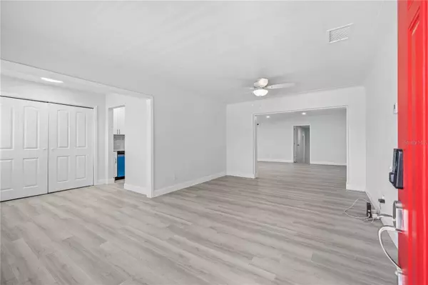 4318 1ST AVE S, St Petersburg, FL 33711