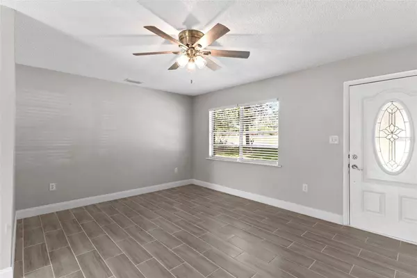 220 HOUSER RD, Lake Wales, FL 33898