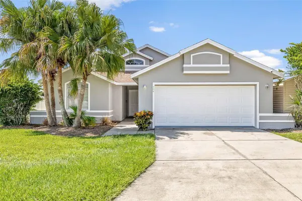 404 EMERALD COVE LOOP