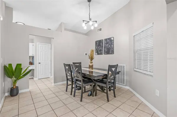 404 EMERALD COVE LOOP, Lakeland, FL 33813