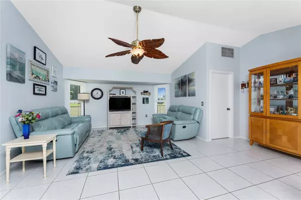 62 MARINER LN, Rotonda West, FL 33947