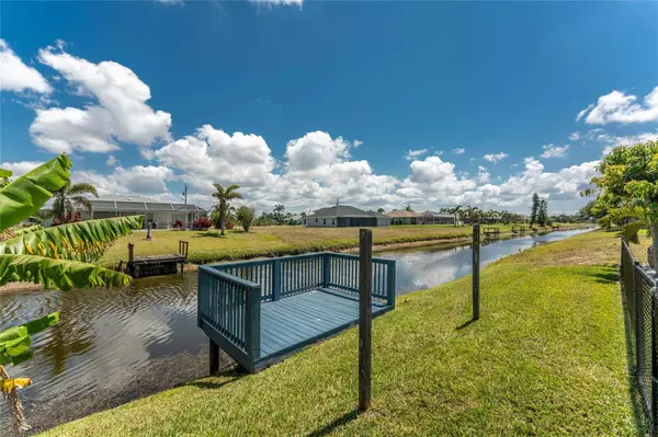 62 MARINER LN, Rotonda West, FL 33947