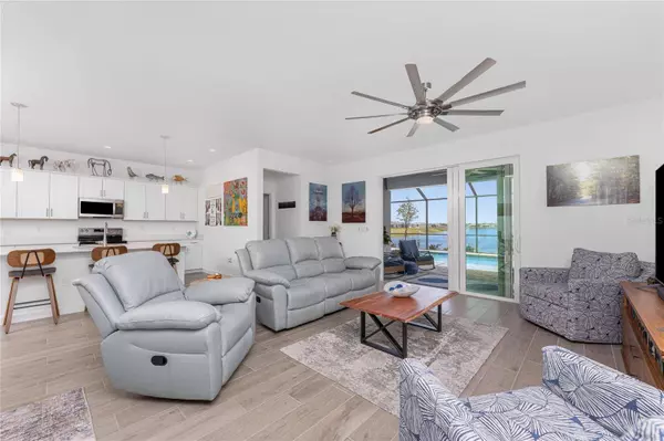 8244 SHORE LAKE DR, Englewood, FL 34224