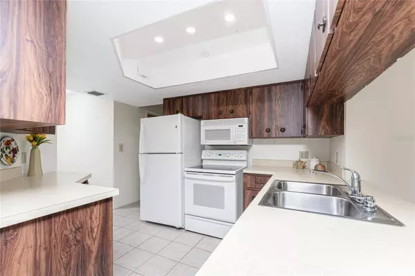 1337 LE PERA RD, Englewood, FL 34223