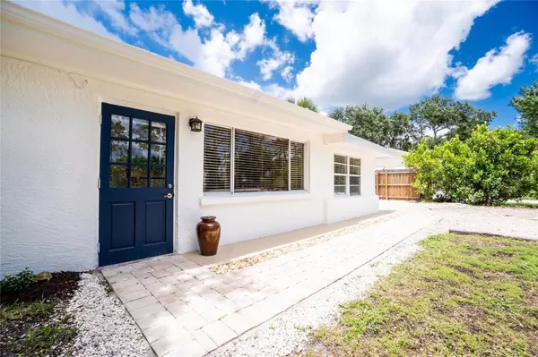 348 W WENTWORTH ST, Englewood, FL 34223