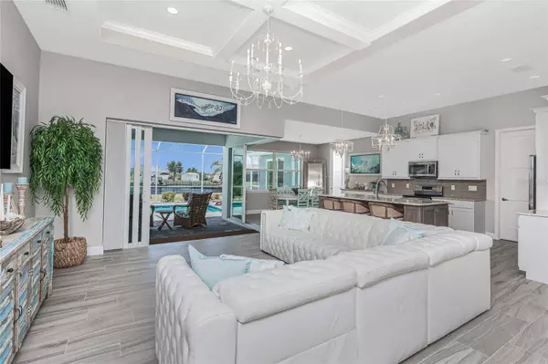 9556 GALAXIE CIR, Port Charlotte, FL 33981