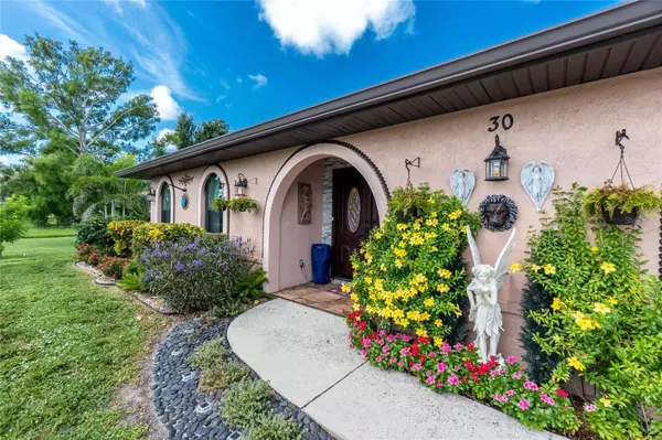 30 BUNKER LN, Rotonda West, FL 33947