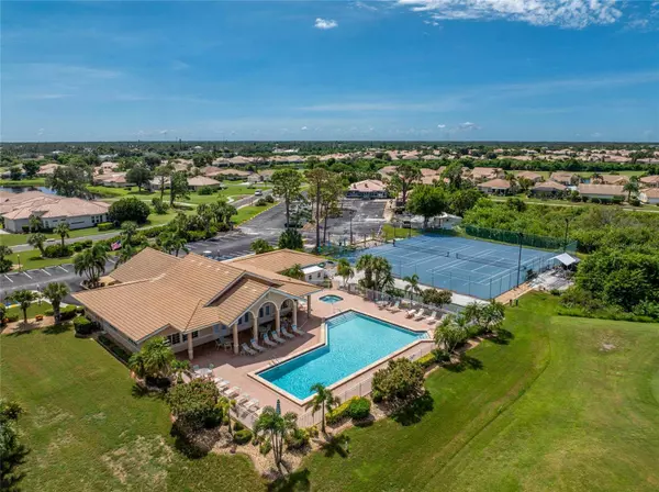 8542 LAKESIDE DR, Englewood, FL 34224