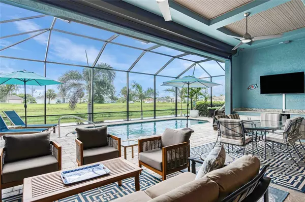 35 MEDALIST CIR, Rotonda West, FL 33947