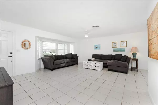 141 ROTONDA CIR, Rotonda West, FL 33947