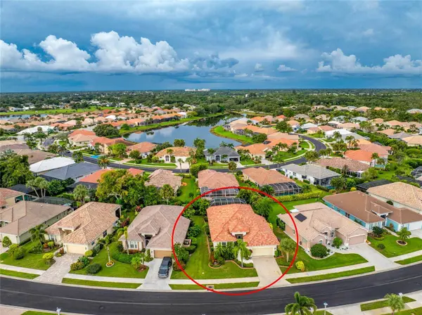 680 LAKESCENE DR, Venice, FL 34293