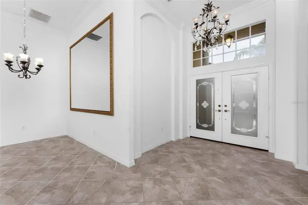 680 LAKESCENE DR, Venice, FL 34293