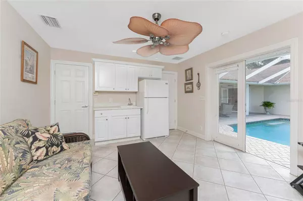 51 PAR VIEW TER, Rotonda West, FL 33947