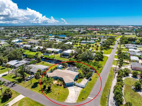 1005 E 2ND ST, Englewood, FL 34223