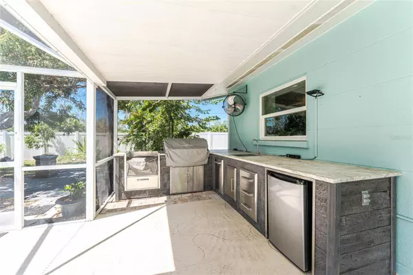 1005 E 2ND ST, Englewood, FL 34223