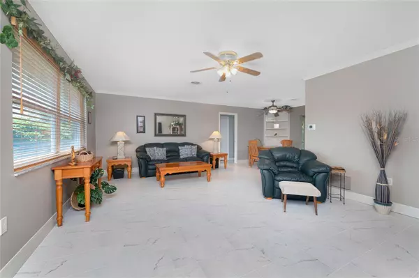 1040 OLEANDER ST, Englewood, FL 34223