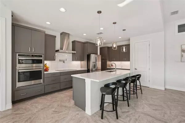 35 MEDALIST CT, Rotonda West, FL 33947