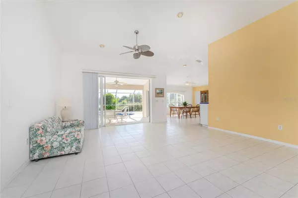 7078 S LAKE DR, Englewood, FL 34224