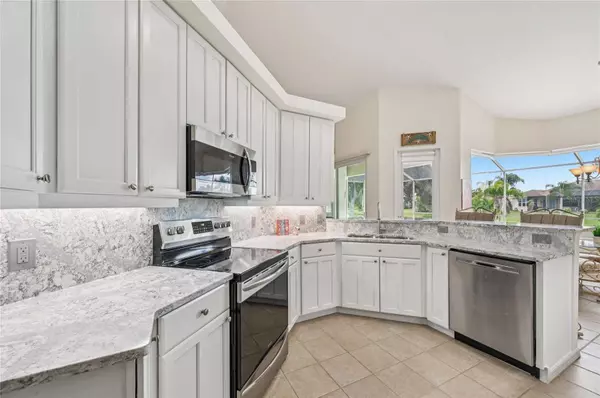 105 ABERCROMBIE AVE, Englewood, FL 34223