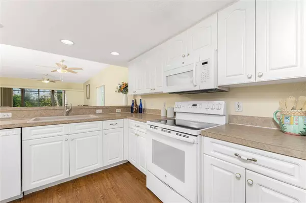 9600 FIDDLERS GREEN CIR #109, Rotonda West, FL 33947