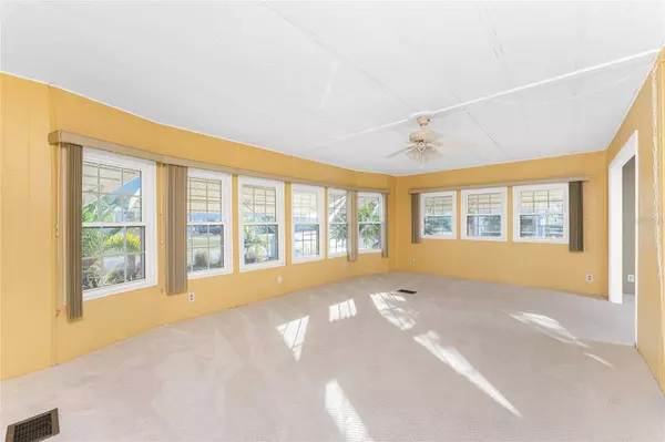 1240 SEAGULL DR, Englewood, FL 34224