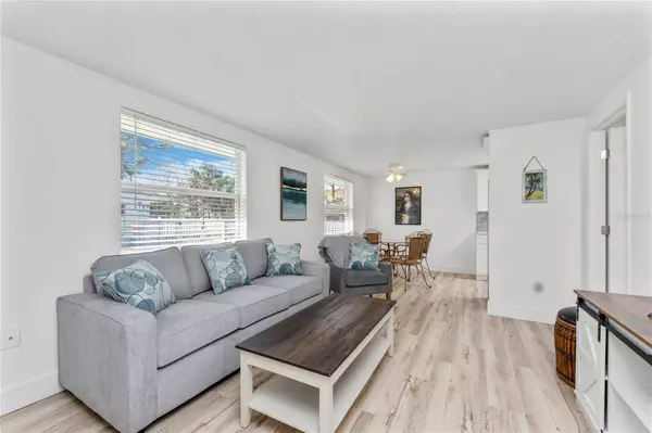 470 S MCCALL RD #10, Englewood, FL 34223