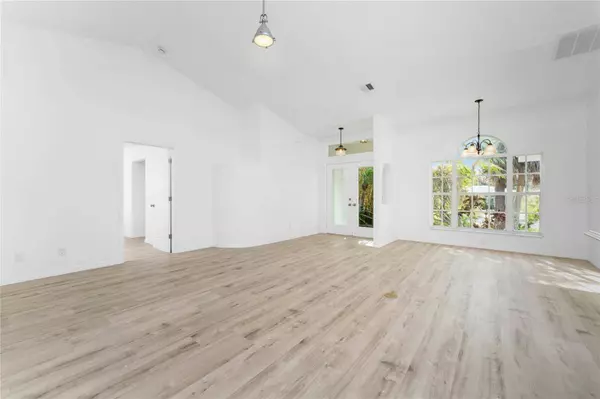 938 MORRISON AVE, Englewood, FL 34223