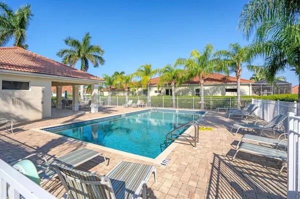 10810 LERWICK CIR, Englewood, FL 34223