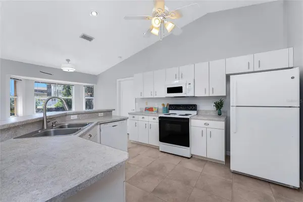 1053 BAY HARBOR DR, Englewood, FL 34224