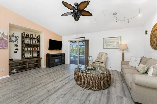 9300 MIAMI CIR, Port Charlotte, FL 33981