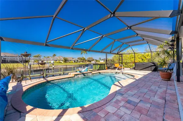 9300 MIAMI CIR, Port Charlotte, FL 33981