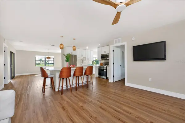 9 OAKLAND HILLS CT, Rotonda West, FL 33947