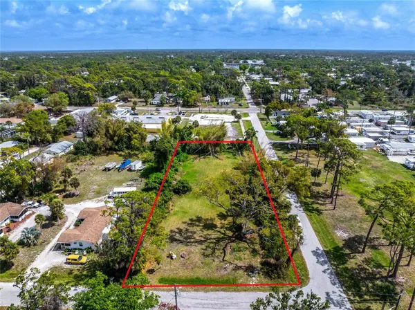 PINEAPPLE ST, Englewood, FL 34223