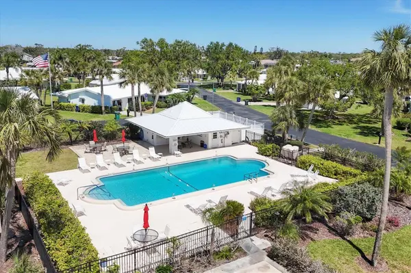 35 OAKWOOD DR N #35, Englewood, FL 34223