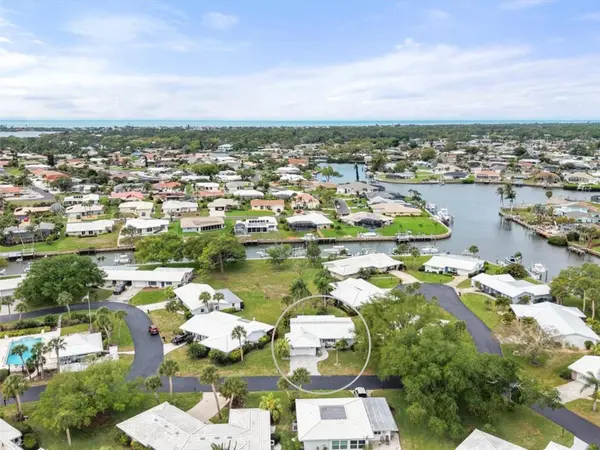 35 OAKWOOD DR N #35, Englewood, FL 34223