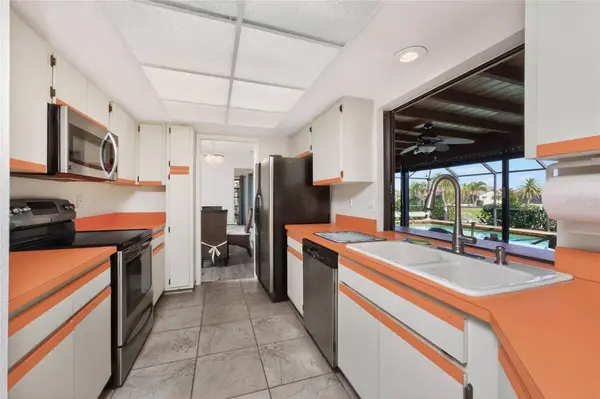 413 EDEN DR, Englewood, FL 34223