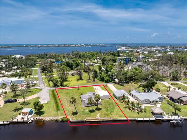 1899 RIVERSIDE DR, Englewood, FL 34223