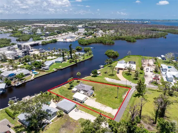 1899 RIVERSIDE DR, Englewood, FL 34223