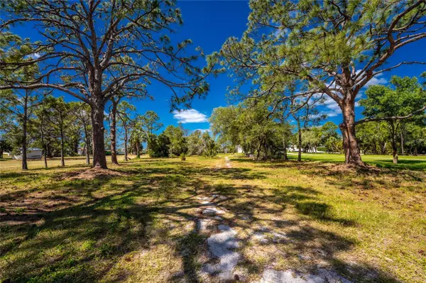BAYSHORE DR, Englewood, FL 34223