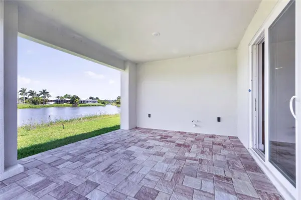 205 REDWOOD RD, Rotonda West, FL 33947