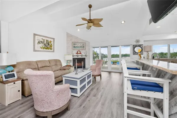 1013 BAY HARBOR DR, Englewood, FL 34224