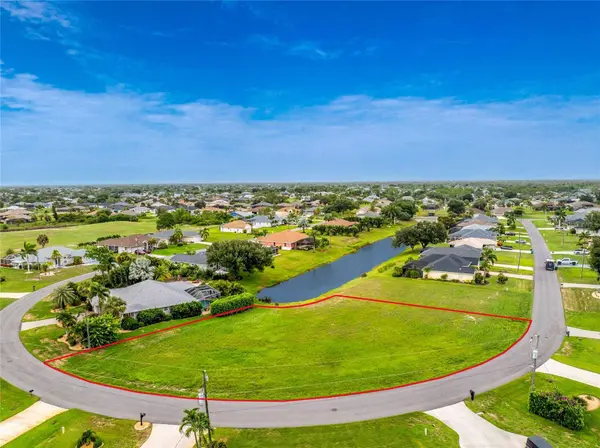 19 MEDALIST PL, Rotonda West, FL 33947