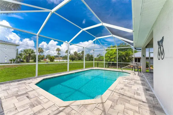 93 MARK TWAIN LN, Rotonda West, FL 33947